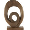 Rond ornament van hout in donkerbruin