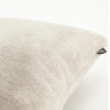 sierkussen fluffy glans beige vierkant
