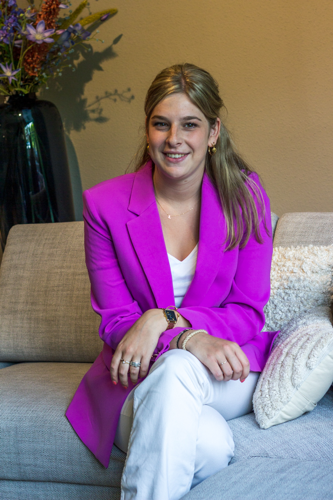 VERKOOPADVISEUR & INTERIEURFANAAT 