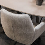 Beige naturel stoffen eetkamerstoel
