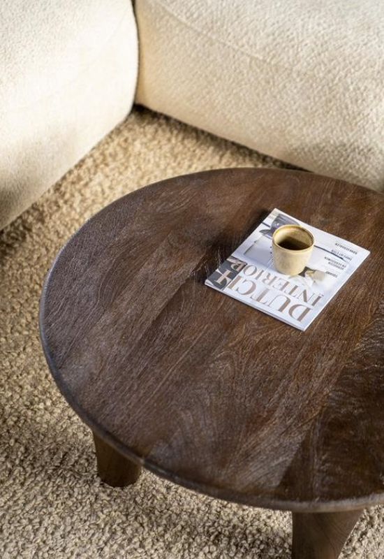 bruine houten ronde tafel scandinavisch