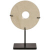 Ornament op standaard rond beige marmer