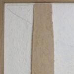 Wanddecoratie papier maché bruine en witte details