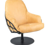 Zwart afgewerkte fauteuil bruin leer