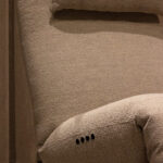 Beige fauteuil verstelbaar