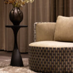 Draaibaar rond stof fauteuil
