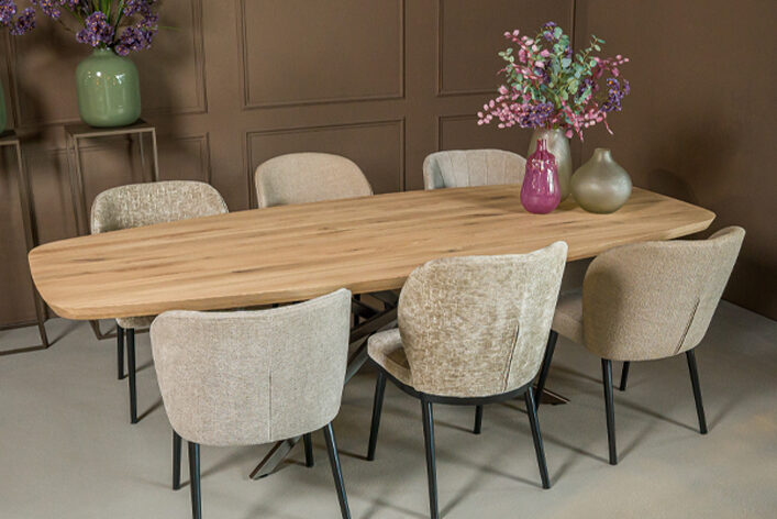 Eetkamerstoelen beige met zwart betalen poten