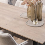 Licht eikenblad eettafel recht
