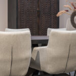 Stoffen eetkamerstoel beige naad