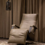 Verstelbare fauteuil leer