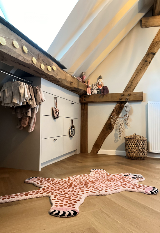 Vloerkleed tijger wol met hangers Doing Goods