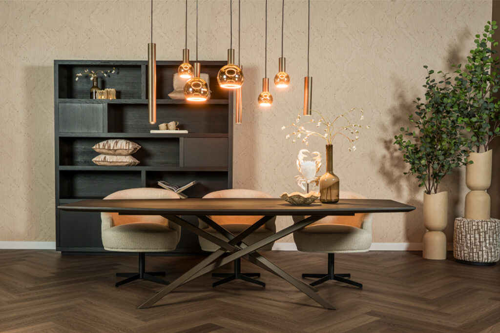 Deens ovale eettafel verjongd eiken