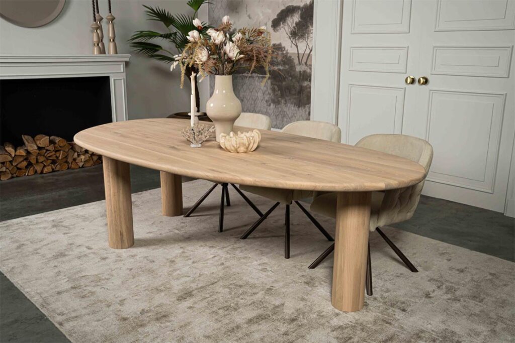 Eettafel druppel vorm eikehout grijs
