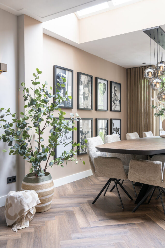 Binnenkijken bij-Whoon-Studio-Whoon-Woonkamer-Eetkamer-Interieurstyling-Afstyling (32)