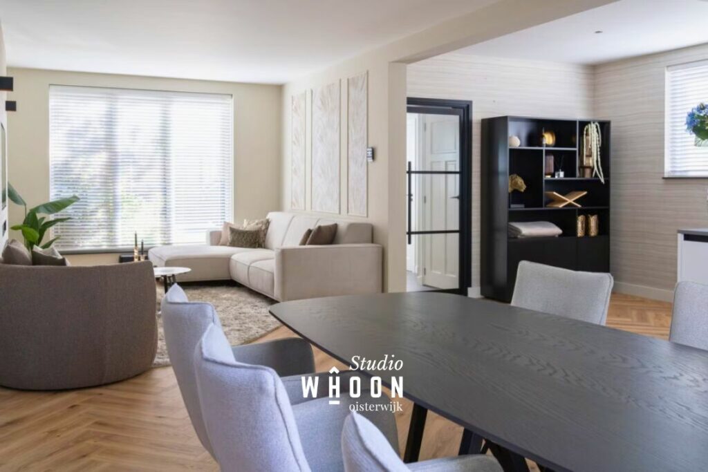 interieuradvies-beige-interieur-woonkamer-hoekbank-eettafel