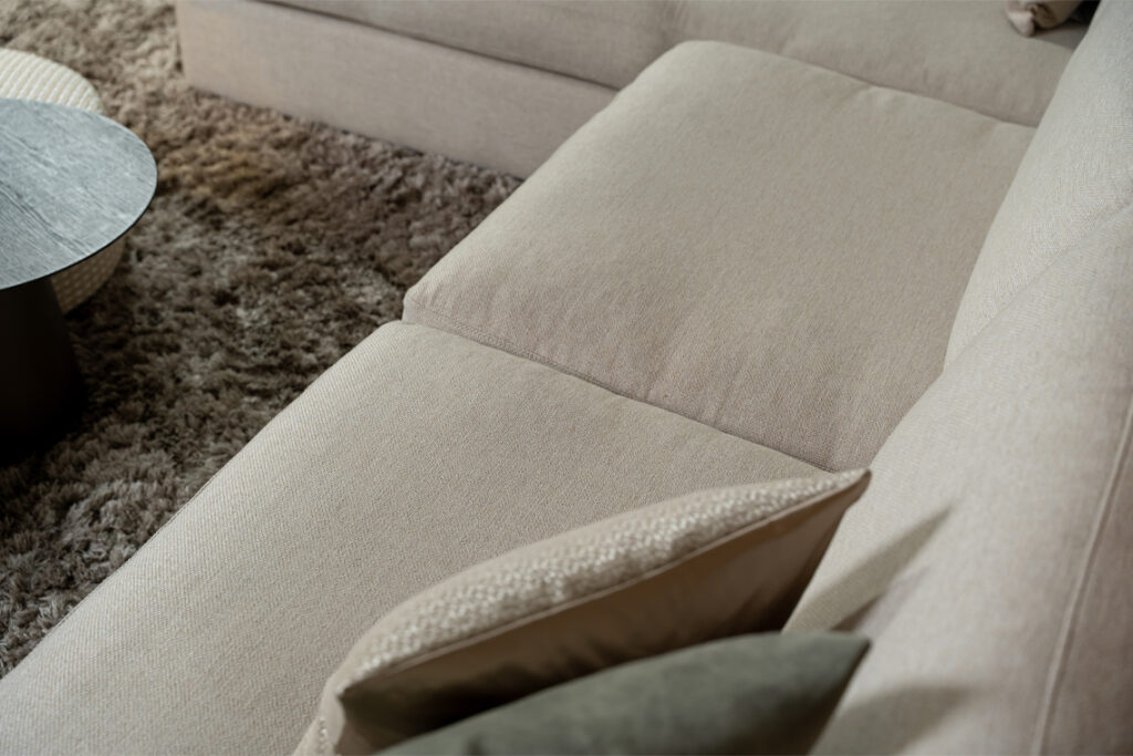 Beige stoffen bank hoek