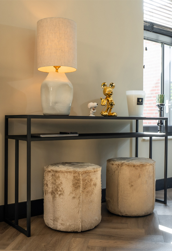Sidetable met accessoires poef