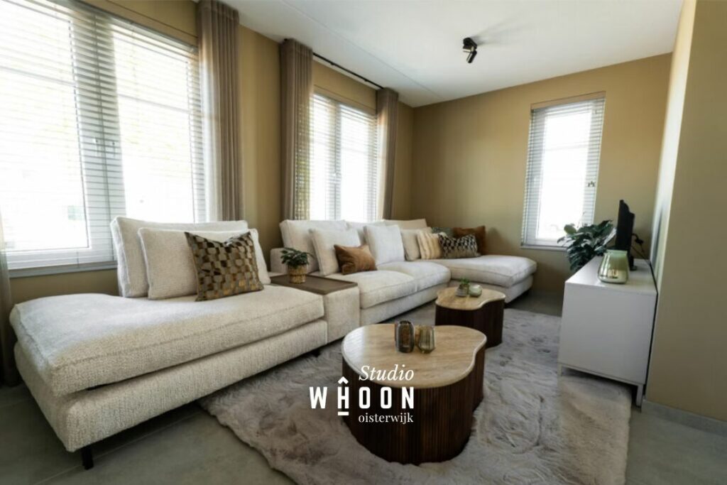 rustige-woonkamer-beige-bank-japandi