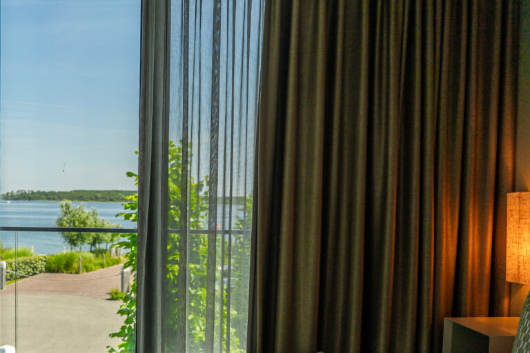 Overgordijnen donker