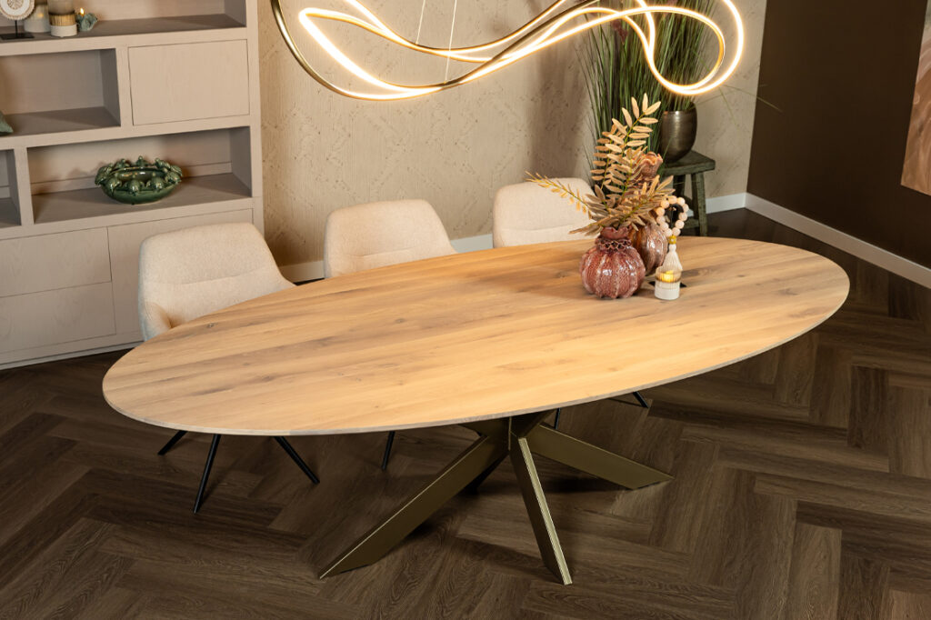 Brons spinpoot slank tafelbal ovaal eiken hout licht