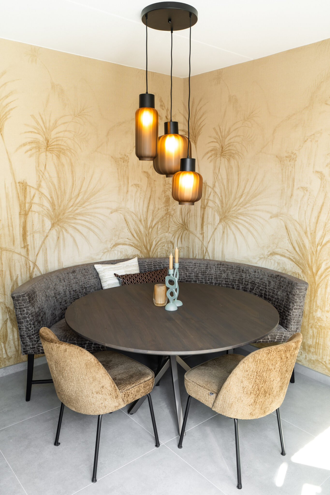 Waarom zou je kiezen voor een ronde eettafel?