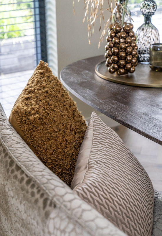 Eetkamerbank met sierkussens luxe