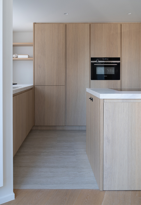 Lichtbruin houten keuken