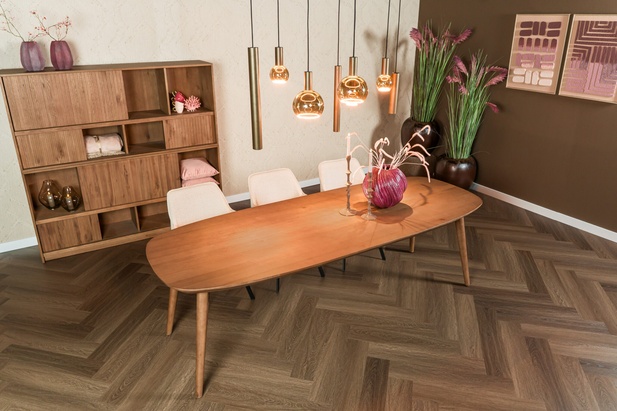 Kan je een eettafel op maat online bestellen?