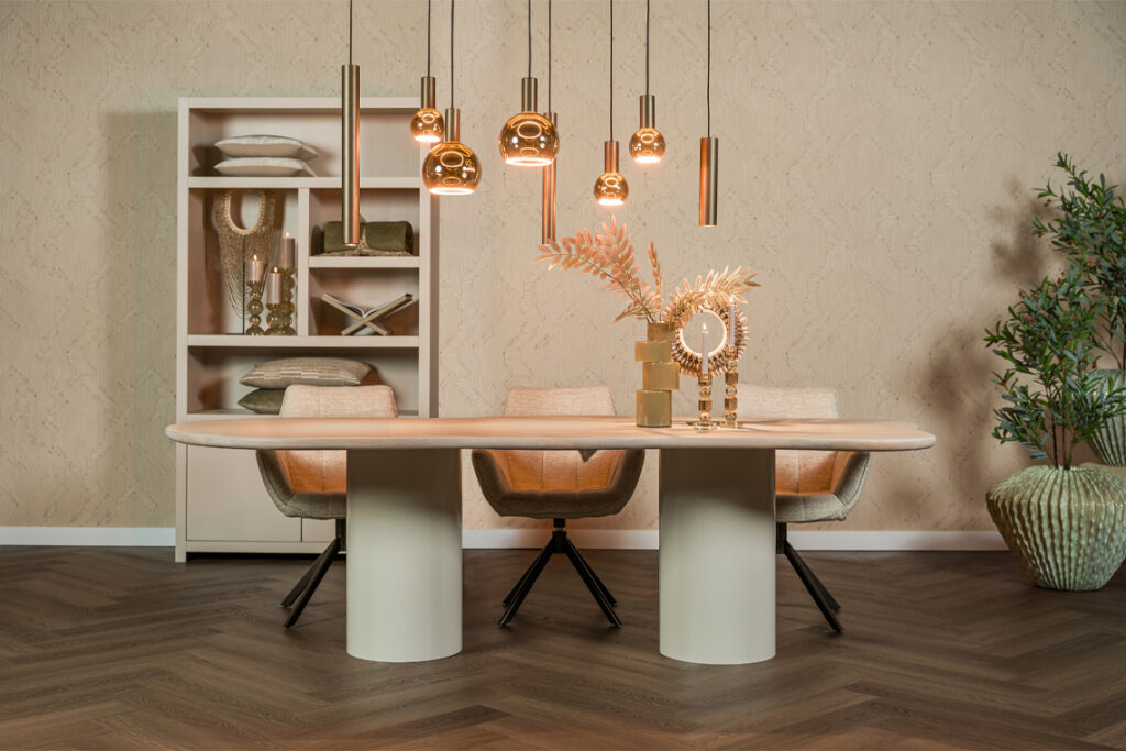 Organische eettafel champagne met ronde blokpatroon