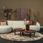 Hoekbank beige ronde vormen strak
