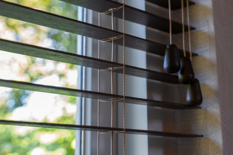 jaloezieën raamdecoratie zwart antraciet