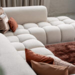 Blokpatroon beige stof hoekbank