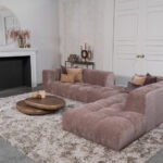 Oudroze stoffen hoekbank blokpatroo