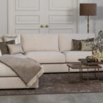 Hoekbank met lang element beige stof