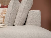 Beige bank met dubbele rugkussens stof