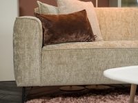 Hoekbank ranke poten moderne vormen stof bruin beige