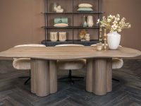 Bruin eiken eettafel organisch blokpoot hout
