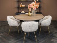 Eettafel druppelvormig eiken bruin met metalen spinpoot