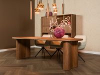 Eettafel hout bruin