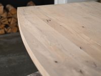 Eiken licht eettafel ovaal met rechte punt