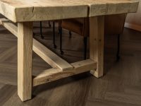 Robuuste eettafel hout
