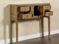 Laadjes en deurtjes in sidetable hout