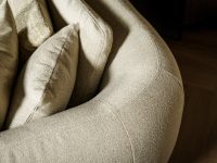 Rond lopende hoek beige bank stof