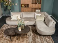 Ronde vormen hoekbank stof licht grijs beige Losse rugkussesn