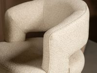 Stoel beige stof open rug