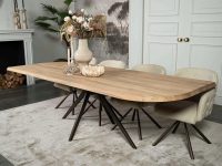 half rond en half recht eettafel eikenhout met stalen poten